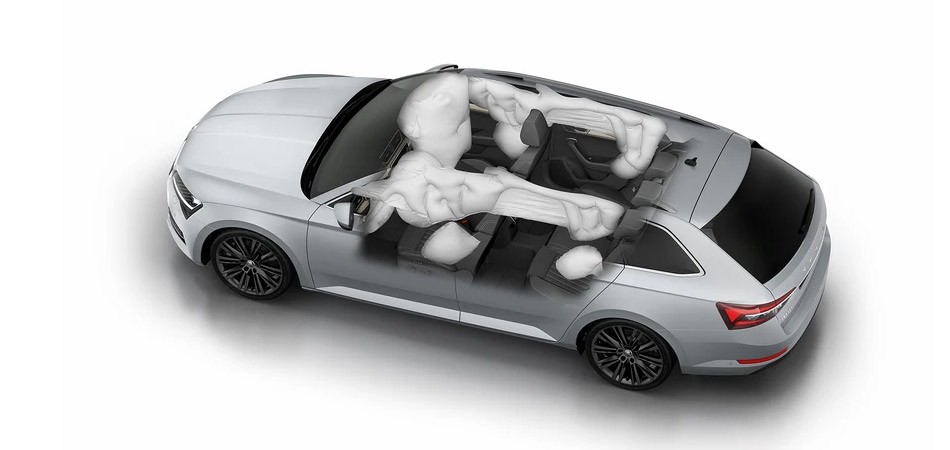 Visualisation of a Superb fitted with 9 airbags