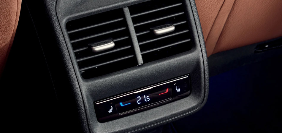 Close-up of a climate control box in a Skoda